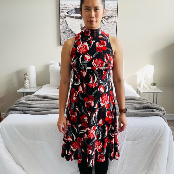 TOMMY HILFIGER Floral A-Line Halter Midi Dress (Black + Red + White, Size: 6) - Picture 2 of 12